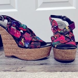Guess floral Wedge sandal